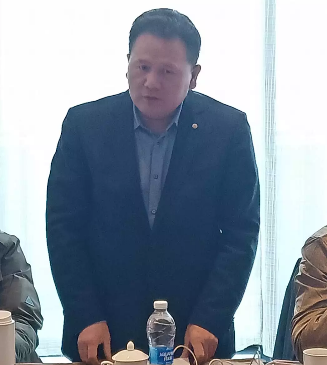 胡创